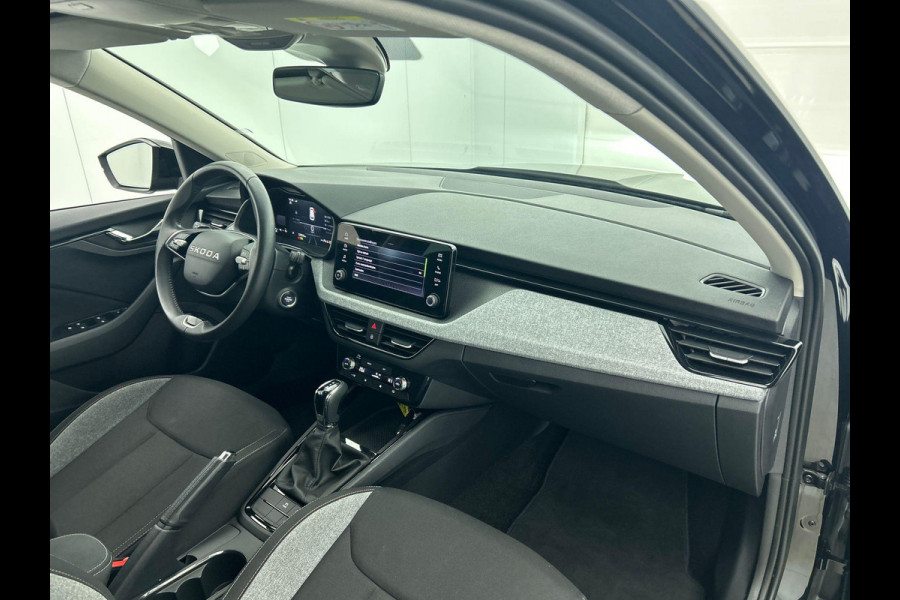 Škoda Kamiq 1.0 TSI Business Edition Automaat Navigatie Climate control Cruise control LED Keyless Start Achteruitrijcamera Parkeersensoren Apple Carplay/ Android Auto Radio