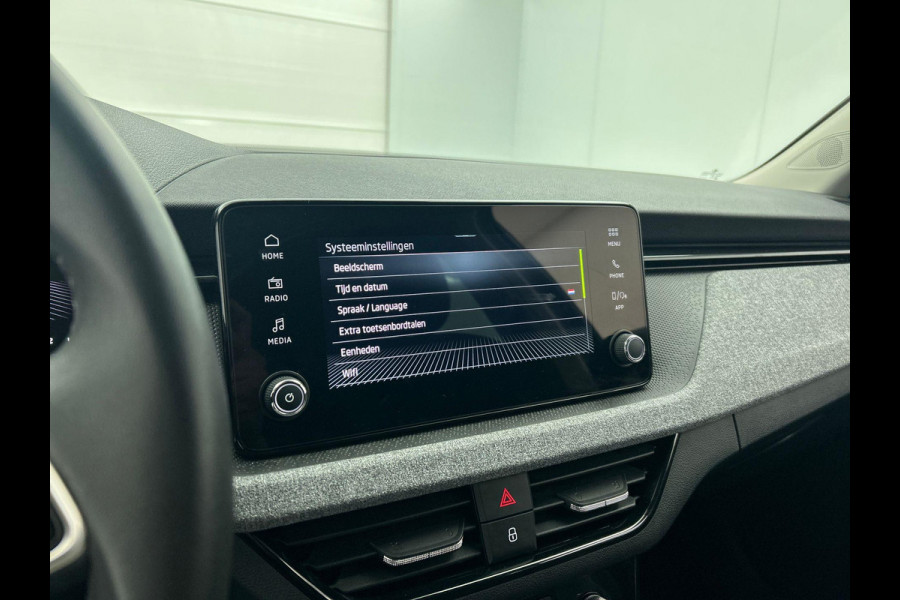 Škoda Kamiq 1.0 TSI Business Edition Automaat Navigatie Climate control Cruise control LED Keyless Start Achteruitrijcamera Parkeersensoren Apple Carplay/ Android Auto Radio