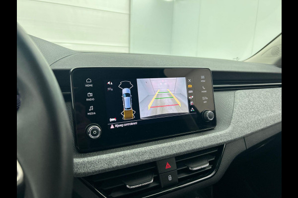 Škoda Kamiq 1.0 TSI Business Edition Automaat Navigatie Climate control Cruise control LED Keyless Start Achteruitrijcamera Parkeersensoren Apple Carplay/ Android Auto Radio