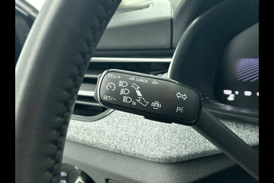 Škoda Kamiq 1.0 TSI Business Edition Automaat Navigatie Climate control Cruise control LED Keyless Start Achteruitrijcamera Parkeersensoren Apple Carplay/ Android Auto Radio