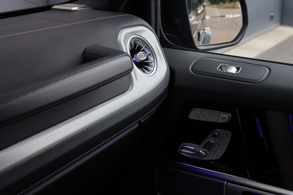 Mercedes-Benz G-Klasse 580 AMG Line 116 kWh | Schuifdak | Techniekpakket | Distronic | Burmester | Nappa Leder | Verwarmd Stuurwiel | Surround Camera | Augmented Reality | Keyless Go |