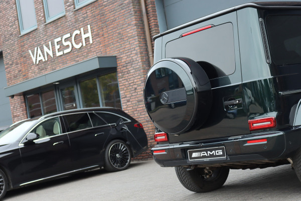 Mercedes-Benz G-Klasse 580 AMG Line 116 kWh | Schuifdak | Techniekpakket | Distronic | Burmester | Nappa Leder | Verwarmd Stuurwiel | Surround Camera | Augmented Reality | Keyless Go |