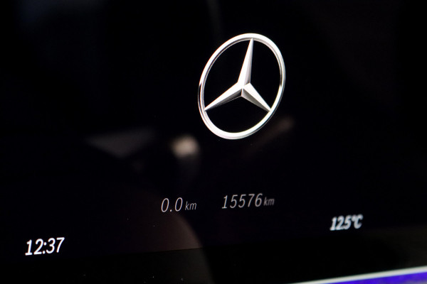 Mercedes-Benz G-Klasse 580 AMG Line 116 kWh | Schuifdak | Techniekpakket | Distronic | Burmester | Nappa Leder | Verwarmd Stuurwiel | Surround Camera | Augmented Reality | Keyless Go |