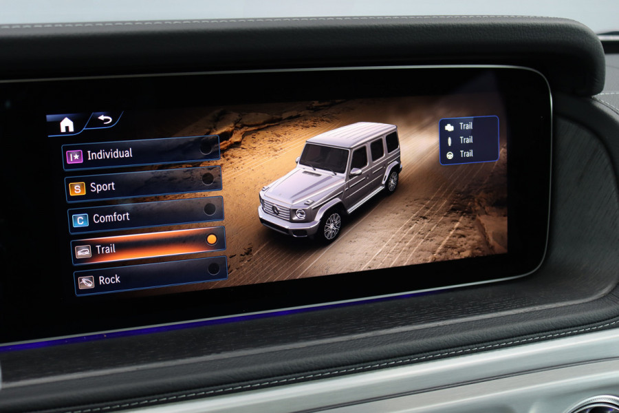 Mercedes-Benz G-Klasse 580 AMG Line 116 kWh | Schuifdak | Techniekpakket | Distronic | Burmester | Nappa Leder | Verwarmd Stuurwiel | Surround Camera | Augmented Reality | Keyless Go |