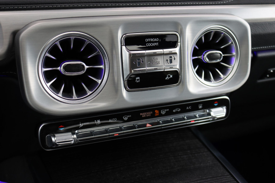Mercedes-Benz G-Klasse 580 AMG Line 116 kWh | Schuifdak | Techniekpakket | Distronic | Burmester | Nappa Leder | Verwarmd Stuurwiel | Surround Camera | Augmented Reality | Keyless Go |