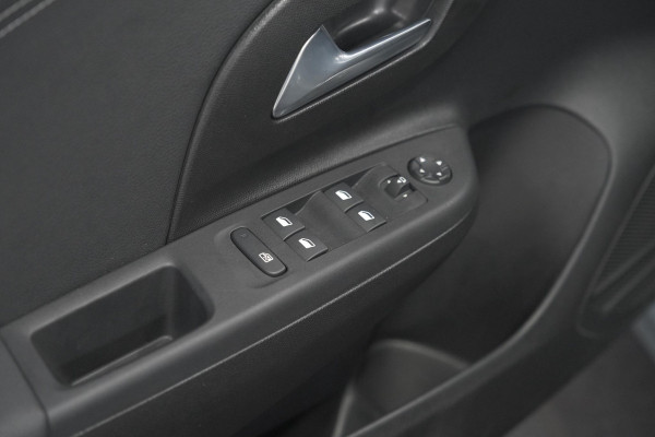 Opel Corsa 1.2 Turbo 110 Hybrid GS | Dodehoekdetectie | Stoelverwarming | Parkeersensoren | Apple Carplay