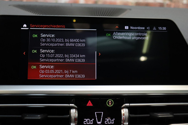 BMW 4 Serie Coupé M440i xDrive High Executive M Sport Pakket / Adaptief M-onderstel / Panoramadak / Laserlicht / Head-Up Display / M Sportrem / Driving Assistant Professional / Harman Kardon / Stoel- en stuurverwarming / Shadow line / 19 Inch / Live Cockpit Professional / Active Guard Plus / Comfort access