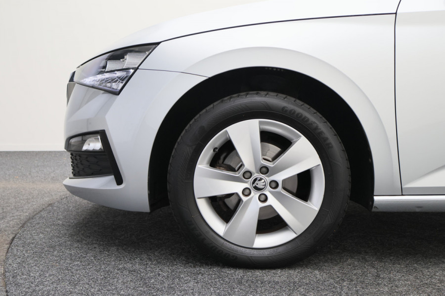 Škoda SCALA 1.0 TSI Ambition Eerste Eigenaar, Airco, Rijstrooksensor, Cruise, Apple Carplay, DAB, PDC, 16''