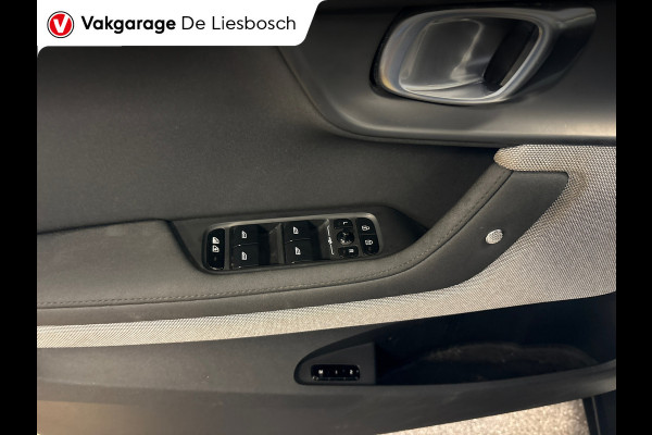 Polestar 2 Long Range Single Motor 78 kWh/pano/trekhaak/harman kardon/memory