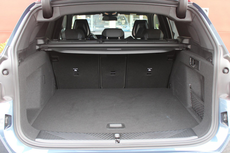 BMW X3 M50 xDrive 399PK M-SPORT PRO | PANORAMA DAK | HARMAN KARDON AUDIO SYSTEM | COMFORT PACK: (STOELVENTILATIE OP DE VOORSTOELEN, ELEKTRISCH VERWARMBARE VOORSTOELEN EN BUITENSTE ZITPLAATSEN ACHTERIN, HANDBEDIENDE ZONNESCHERMEN VOOR ACHTERPORTIERRUITEN) | PREMIUM PACK: (ELEKTRISCH VERSTELBARE LENDESTEUN VOOR BESTUURDER EN PASSAGIER, TRAVEL EN COMFORT SYSTEEM, ADAPTIEVE LED KOPLAMPEN) | PROFESSIONAL PACK: (PARKING ASSISTANT PLUS, DRIVING ASSISTANT PLUS, INTERIEURCAMERA, BMW LIVE COCKPIT PROFESSIONAL) | SHADOW LINE | NAVIGATIE | DRAADLOZE APPLE CARPLAY/ANDROID AUTO | DUBBELE D