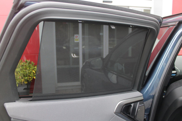 BMW X3 M50 xDrive 399PK M-SPORT PRO | PANORAMA DAK | HARMAN KARDON AUDIO SYSTEM | COMFORT PACK: (STOELVENTILATIE OP DE VOORSTOELEN, ELEKTRISCH VERWARMBARE VOORSTOELEN EN BUITENSTE ZITPLAATSEN ACHTERIN, HANDBEDIENDE ZONNESCHERMEN VOOR ACHTERPORTIERRUITEN) | PREMIUM PACK: (ELEKTRISCH VERSTELBARE LENDESTEUN VOOR BESTUURDER EN PASSAGIER, TRAVEL EN COMFORT SYSTEEM, ADAPTIEVE LED KOPLAMPEN) | PROFESSIONAL PACK: (PARKING ASSISTANT PLUS, DRIVING ASSISTANT PLUS, INTERIEURCAMERA, BMW LIVE COCKPIT PROFESSIONAL) | SHADOW LINE | NAVIGATIE | DRAADLOZE APPLE CARPLAY/ANDROID AUTO | DUBBELE D