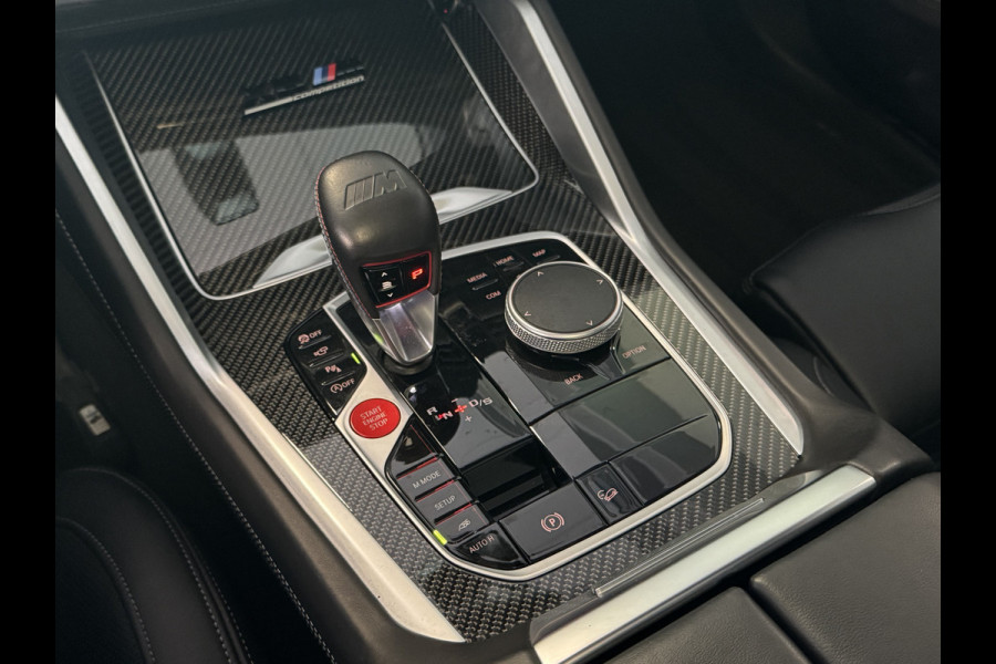 BMW X6 M Competition / Trekhaak / Panoramadak / 360Camera / Head-up / Rear Entertainment / Bowers & Wilkens / 22'' / Softclose / Intr.voorverwarming / Carbon intr. / Stoelventilatie / Stuur+Stoelverwarming / DAB