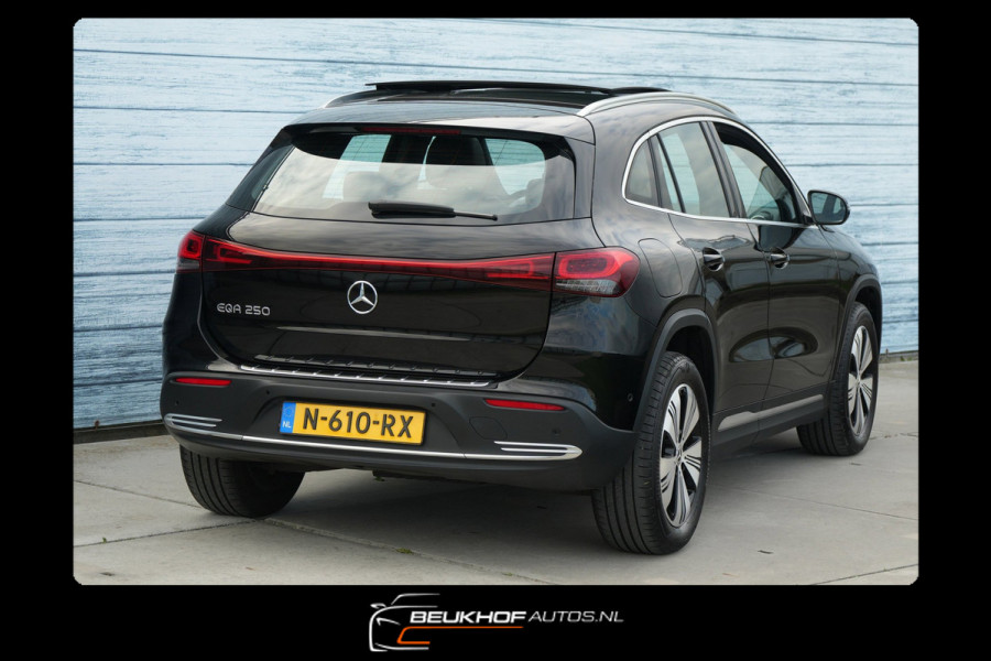 Mercedes-Benz EQA 250 Business Luxury 67kWh Pano Leer Soh95%