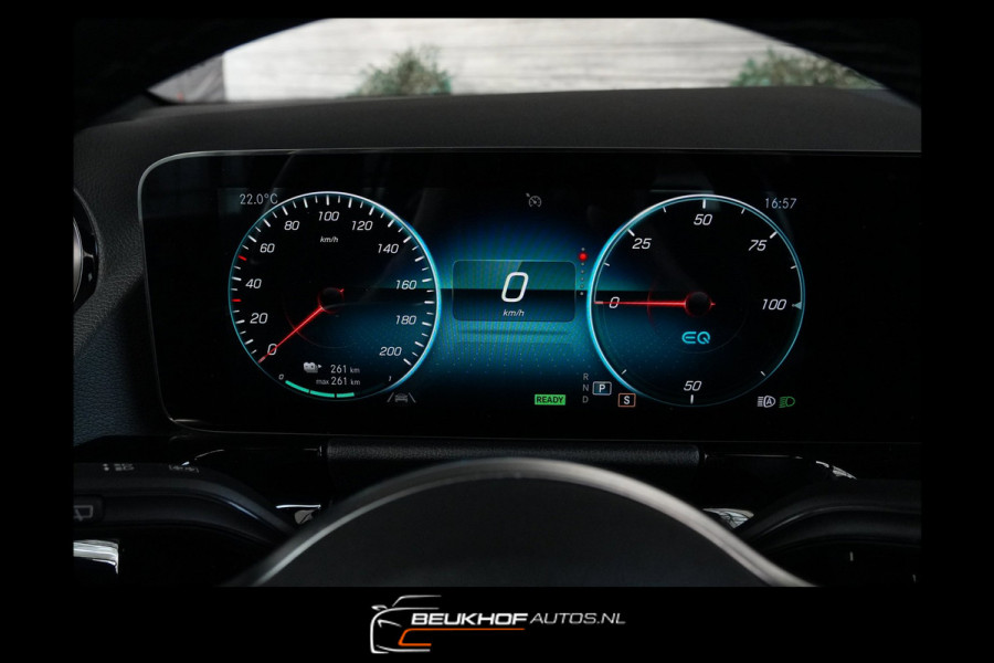 Mercedes-Benz EQA 250 Business Luxury 67kWh Pano Leer Soh95%