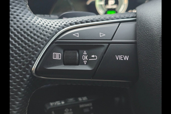 Audi A3 Sportback 40 TFSI e RS3 Look / B & O / Acc / Lane Assist / Dode Hoek / Dig Cockpit / Navi / Ecc / Elek Pakket / Allu Velge