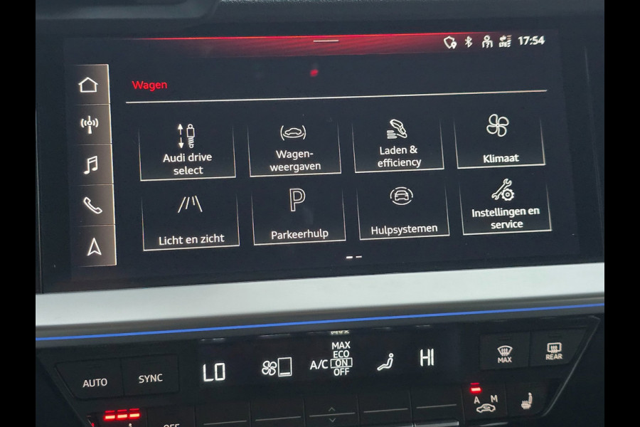 Audi A3 Sportback 40 TFSI e RS3 Look / B & O / Acc / Lane Assist / Dode Hoek / Dig Cockpit / Navi / Ecc / Elek Pakket / Allu Velge
