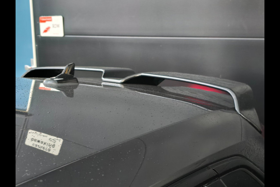 Audi A3 Sportback 40 TFSI e RS3 Look / B & O / Acc / Lane Assist / Dode Hoek / Dig Cockpit / Navi / Ecc / Elek Pakket / Allu Velge