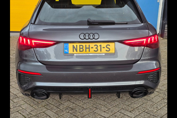 Audi A3 Sportback 40 TFSI e RS3 Look / B & O / Acc / Lane Assist / Dode Hoek / Dig Cockpit / Navi / Ecc / Elek Pakket / Allu Velge