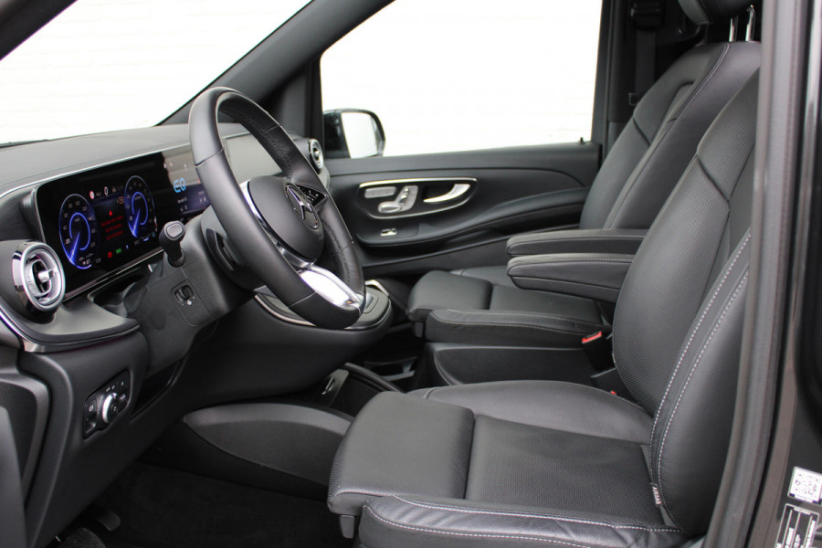 Mercedes-Benz Eqv 300 L2 / AMG / Luchtvering / Panorama / Elec Stoelen / 7-Persoons / Burmester / 360 Camera / Vol Opties / NIEUWSTAAT
