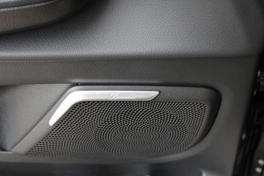 Mercedes-Benz Eqv 300 L2 / AMG / Luchtvering / Panorama / Elec Stoelen / 7-Persoons / Burmester / 360 Camera / Vol Opties / NIEUWSTAAT