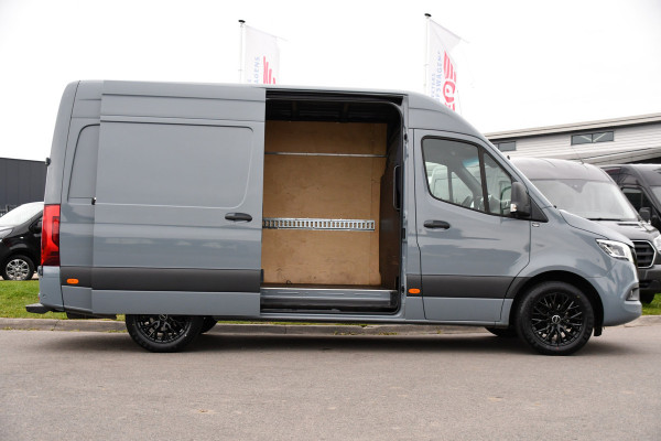 Mercedes-Benz Sprinter 319 1.9 CDI L2H2 RWD PB Edition Full Options! Luchtvering, Cruise, 360 Camera, Stoelverwarming, Clima, LED, Standkachel, Voorruit verwarming, 190pk, Automaat, Uniek!