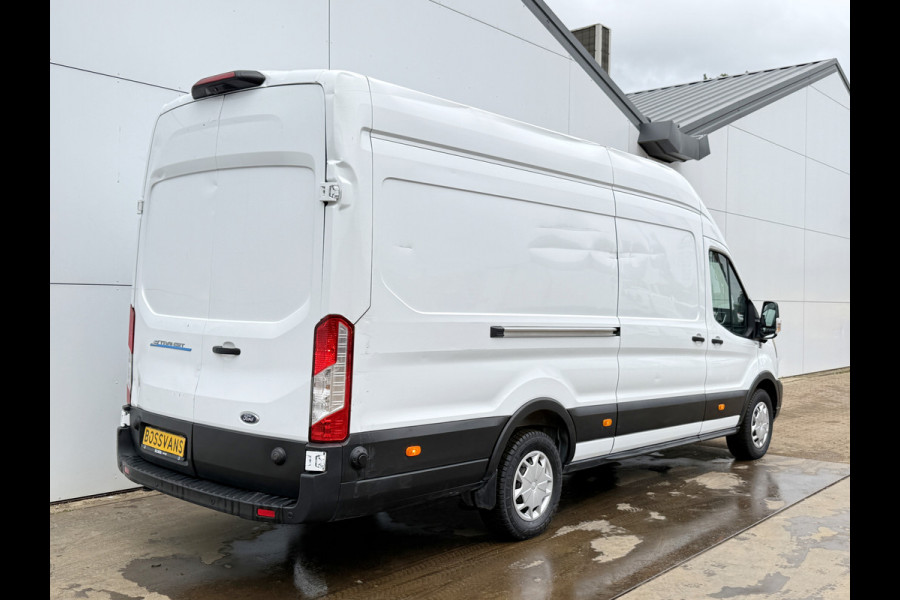 Ford E-Transit 68kWh 184PK L4H3 317km WLTP BEV Snelladen Carplay Climate control 360° Camera Parkeersensoren v+a Stoelverwarming