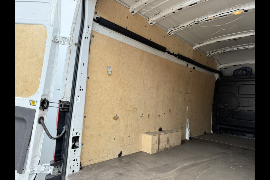 Ford E-Transit 68kWh 184PK L4H3 317km WLTP BEV Snelladen Carplay Climate control 360° Camera Parkeersensoren v+a Stoelverwarming