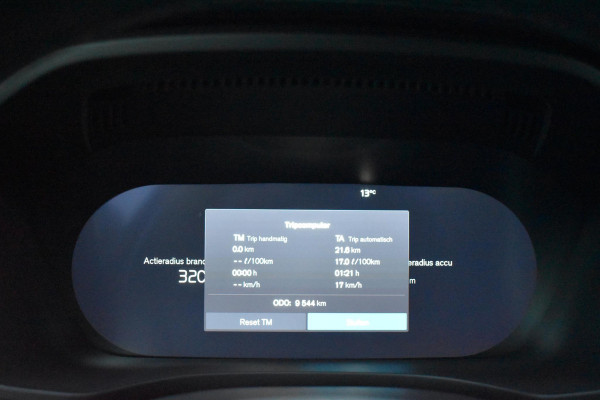 Volvo XC60 2.0 T8 Plug-in-hybrid AWD Ultra Black Edition Facelift Pano Massage Stoelkoeling HUD