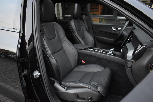 Volvo XC60 2.0 T8 Plug-in-hybrid AWD Ultra Black Edition Facelift Pano Massage Stoelkoeling HUD