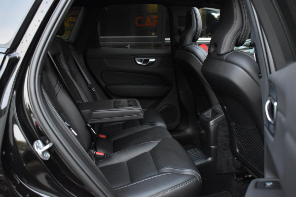 Volvo XC60 2.0 T8 Plug-in-hybrid AWD Ultra Black Edition Facelift Pano Massage Stoelkoeling HUD