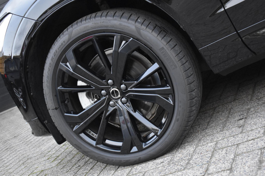Volvo XC60 2.0 T8 Plug-in-hybrid AWD Ultra Black Edition Facelift Pano Massage Stoelkoeling HUD