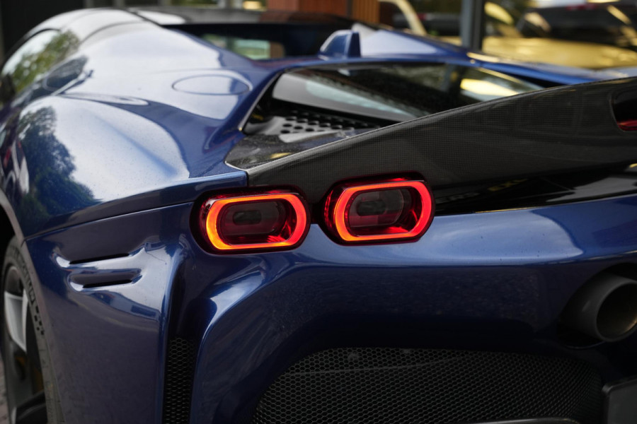 Ferrari SF90 Spider 4.0 V8 1.000 PK