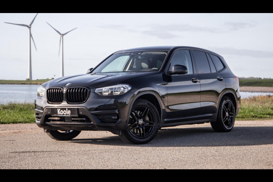 BMW X3 xDrive30e High Executive BLACK LINE / CARPLAY / LEER / STOELVERWARMING / CAMERA / DEALER ONDERHOUDEN