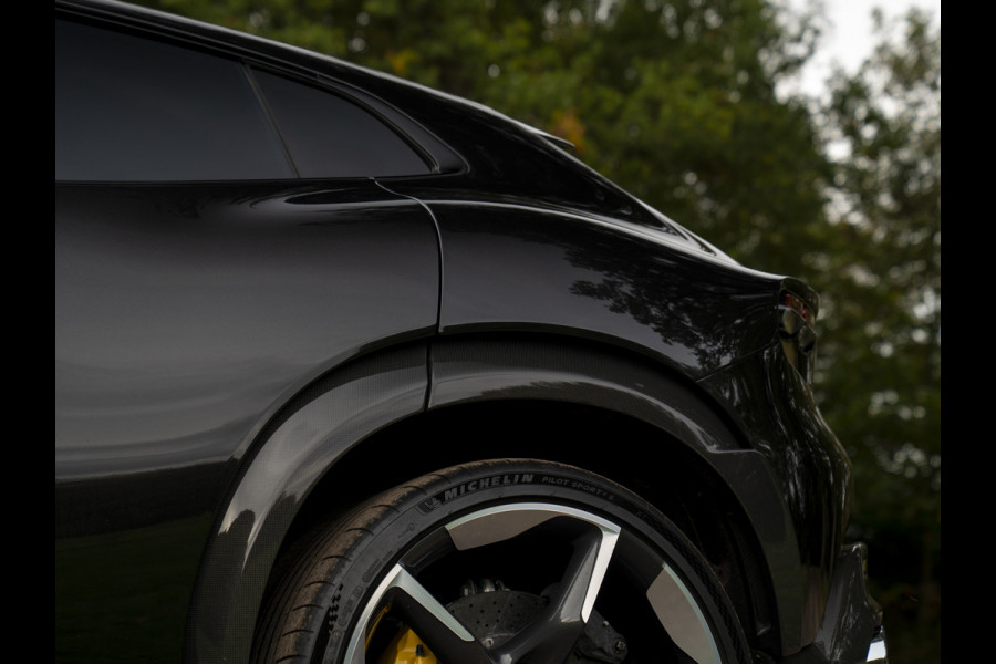 Ferrari Purosangue 6.5 V12 | Full carbon | Pano-dak | Lift | Massage