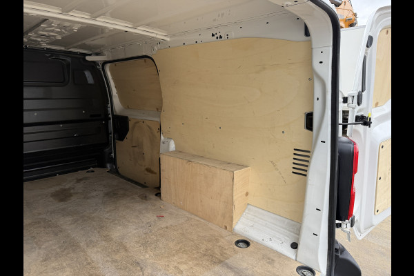 Peugeot e-Expert e-Expert 50kWh 136PK