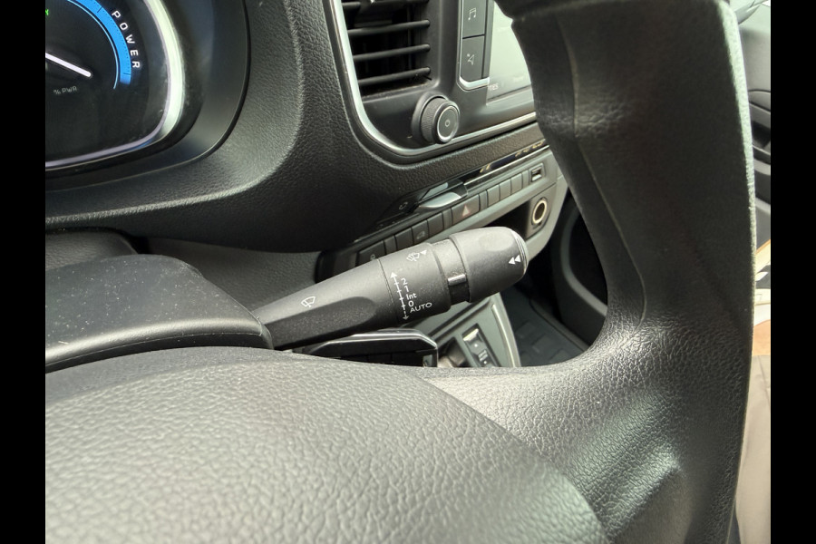 Peugeot e-Expert e-Expert 50kWh 136PK