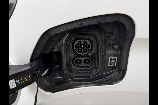 Peugeot e-Expert e-Expert 50kWh 136PK