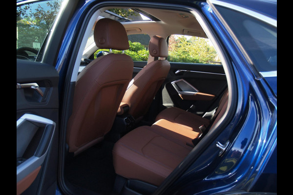 Audi Q3 Sportback 35 TFSI Advanced Edition | Panoramadak | Sfeer verlichting | Electrische Stoelen | Leer | NL-Auto |