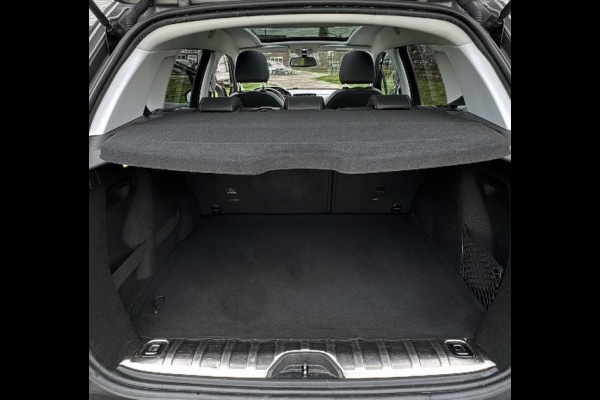 Peugeot 2008 1.2 PureTech Allure TREKHAAK LEDER PANORAMADAK LM VELGEN NAVI