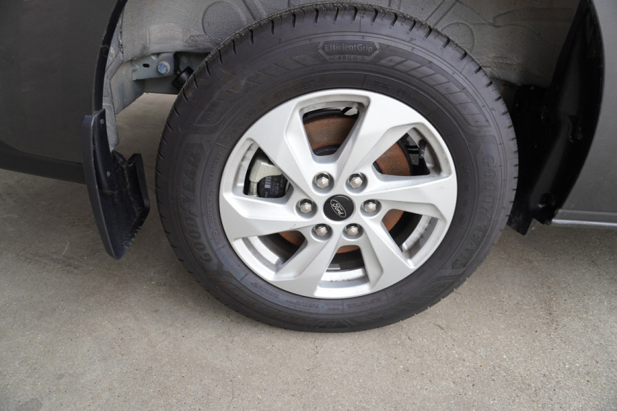 Ford Transit Custom 300L 2.0 TDCI 136PK L2H1 Trend Nr. V020 | Airco | Cruise | Camera | Apple CP & Android Auto