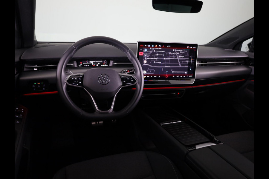 Volkswagen ID.7 Tourer Pro 77 kWh SOH 100% |286 pk | Navigatie | Warmtepomp | Trekhaak (wegklapbaar) | Parkeersensoren (Park assist) | Rondomzicht camera | Stoelverwarming | Matrix LED koplampen |
