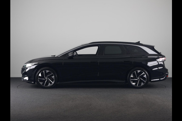 Volkswagen ID.7 Tourer Pro 77 kWh SOH 100% |286 pk | Navigatie | Warmtepomp | Trekhaak (wegklapbaar) | Parkeersensoren (Park assist) | Rondomzicht camera | Stoelverwarming | Matrix LED koplampen |