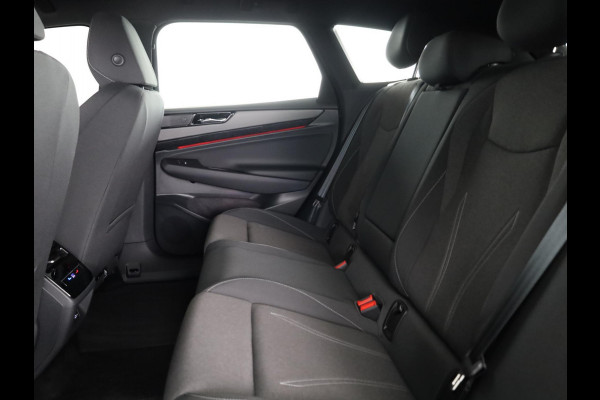 Volkswagen ID.7 Tourer Pro 77 kWh SOH 100% |286 pk | Navigatie | Warmtepomp | Trekhaak (wegklapbaar) | Parkeersensoren (Park assist) | Rondomzicht camera | Stoelverwarming | Matrix LED koplampen |
