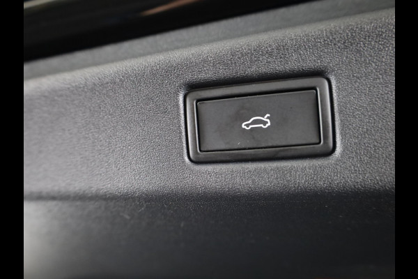 Volkswagen ID.7 Tourer Pro 77 kWh SOH 100% |286 pk | Navigatie | Warmtepomp | Trekhaak (wegklapbaar) | Parkeersensoren (Park assist) | Rondomzicht camera | Stoelverwarming | Matrix LED koplampen |