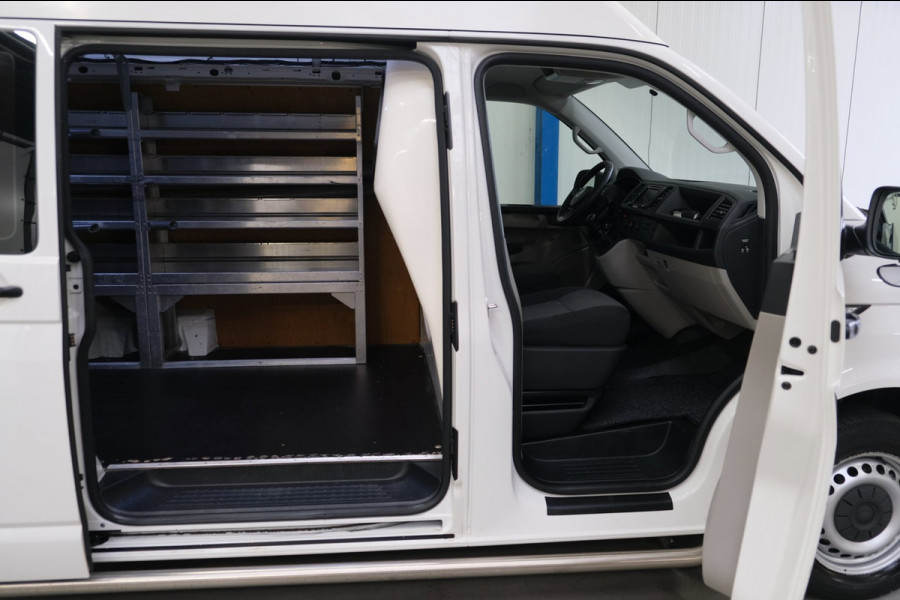 Volkswagen Transporter 2.0 TSI 150PK L2H2 Highline - N.A.P. Airco, Camera, PDC, Imperiaal, Trekhaak.