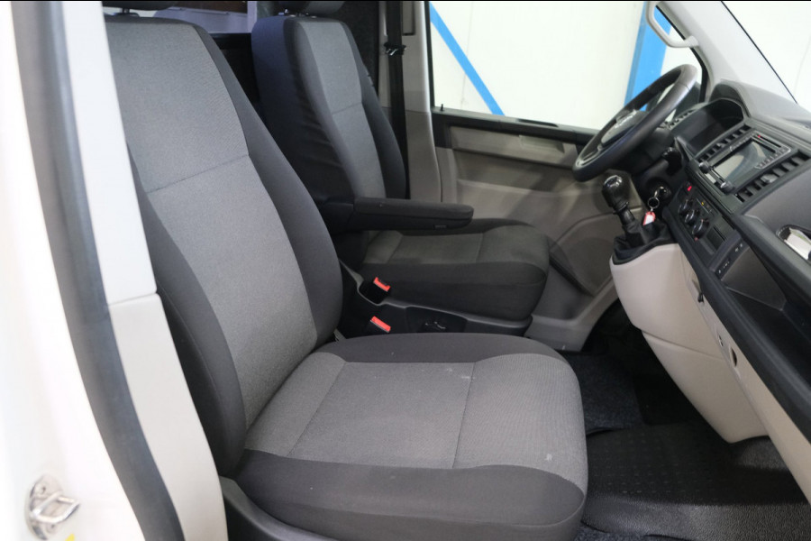 Volkswagen Transporter 2.0 TSI 150PK L2H2 Highline - N.A.P. Airco, Camera, PDC, Imperiaal, Trekhaak.
