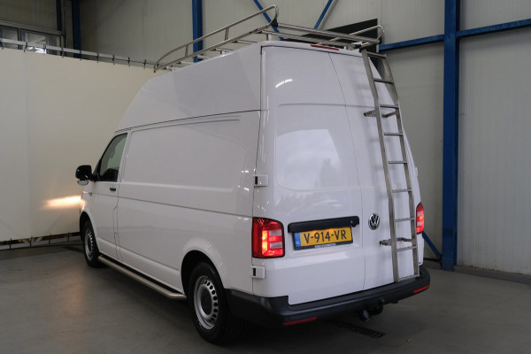 Volkswagen Transporter 2.0 TSI 150PK L2H2 Highline - N.A.P. Airco, Camera, PDC, Imperiaal, Trekhaak.