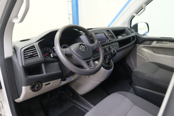 Volkswagen Transporter 2.0 TSI 150PK L2H2 Highline - N.A.P. Airco, Camera, PDC, Imperiaal, Trekhaak.
