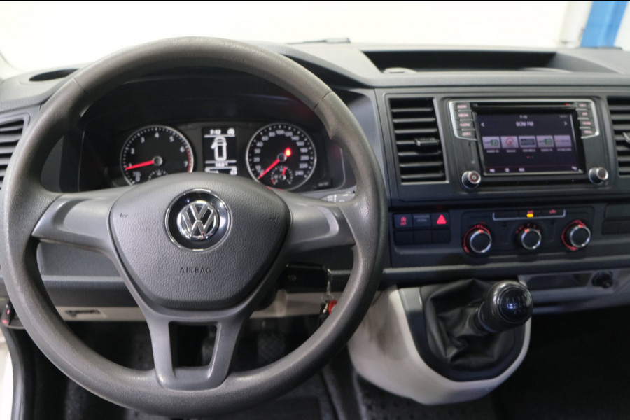 Volkswagen Transporter 2.0 TSI 150PK L2H2 Highline - N.A.P. Airco, Camera, PDC, Imperiaal, Trekhaak.
