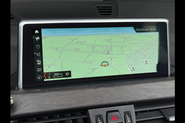 BMW X1 sDrive18i X LINE | HEAD UP | PANORAMA | CAMERA | STOELVERWARMING | PARKEERSENSOREN |